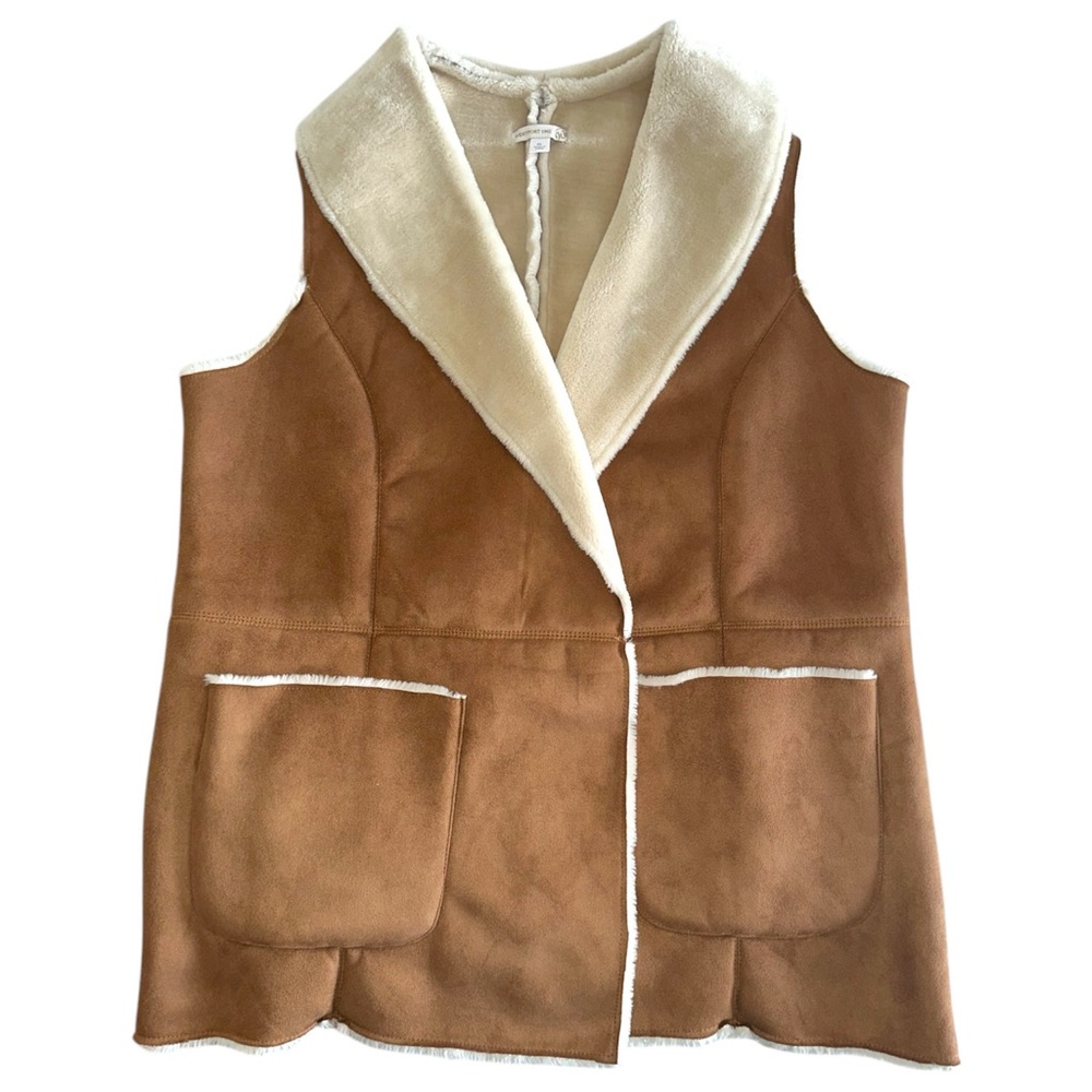 Westport 1962 Womenโs Brown Open Front Faux Suede Sherpa Lined Vest Jacket
